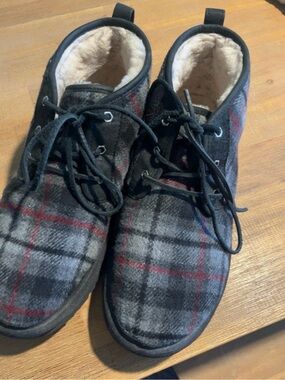 UGG Men's Plaid Chukka Boots - Black/Gray/Red
